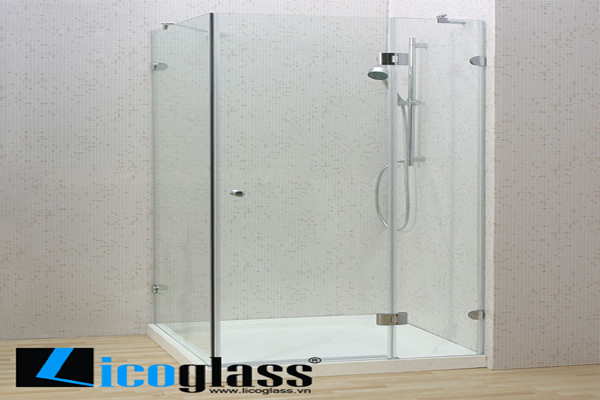 Vách tắm kính nano luôn sáng bóng như mới